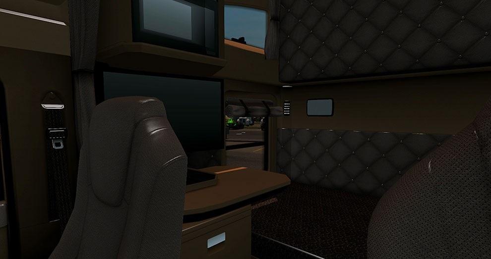 Kenworth T680 Brown Interior v1.0