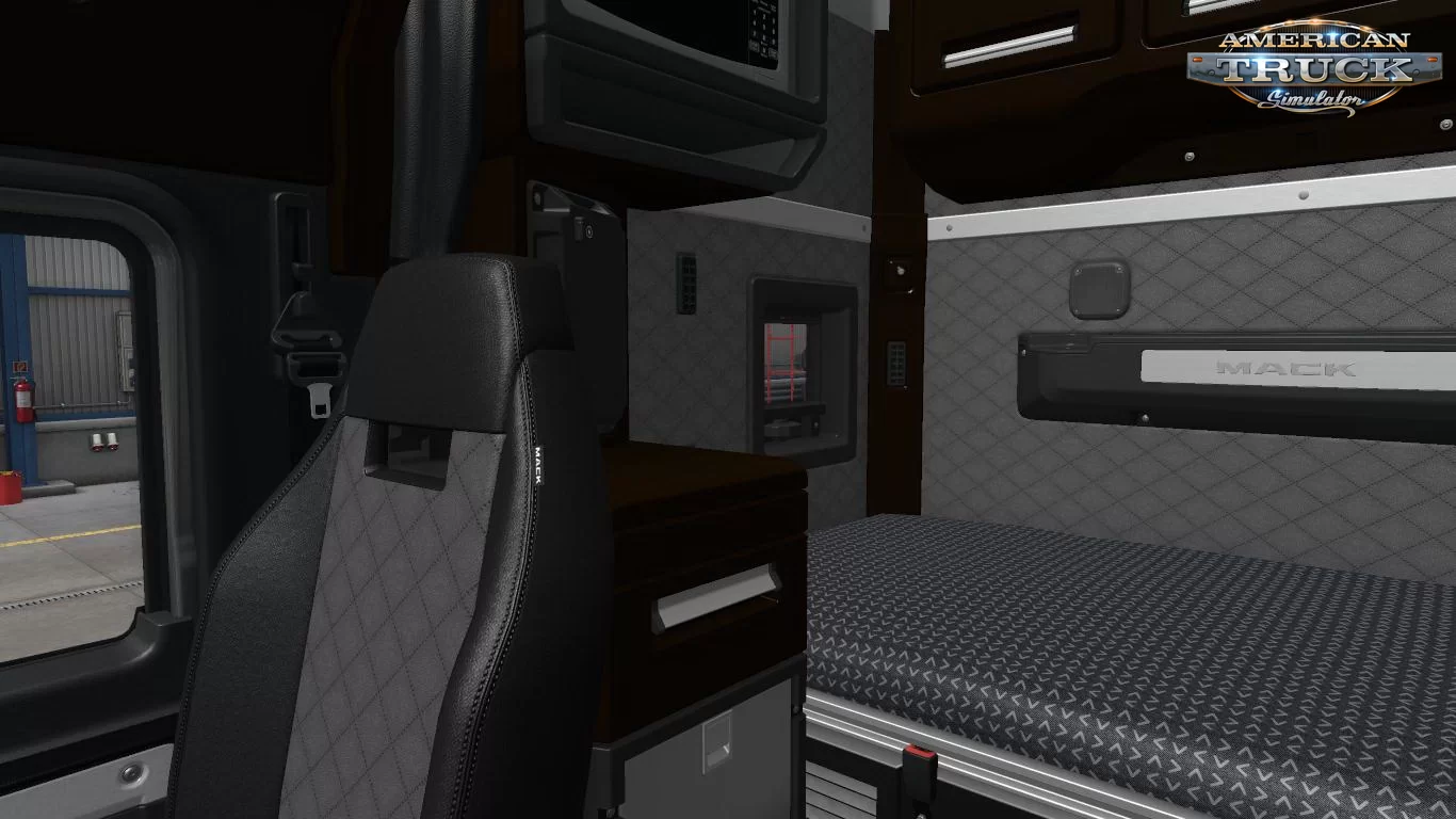 Mack Anthem Brutal Black Interior v1.0 (1.37.x)